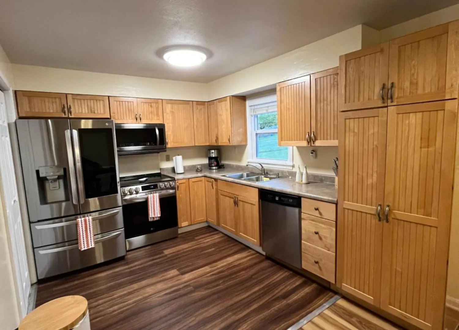 Spacious House In Highview Louisville