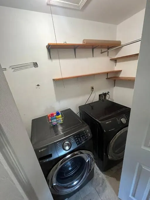 Spacious House In Highview Louisville