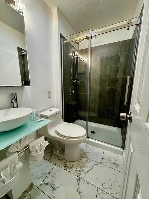 Spacious House In Highview Louisville 0*,